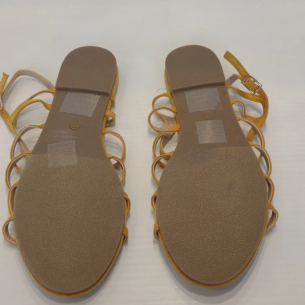 Journee Collection 